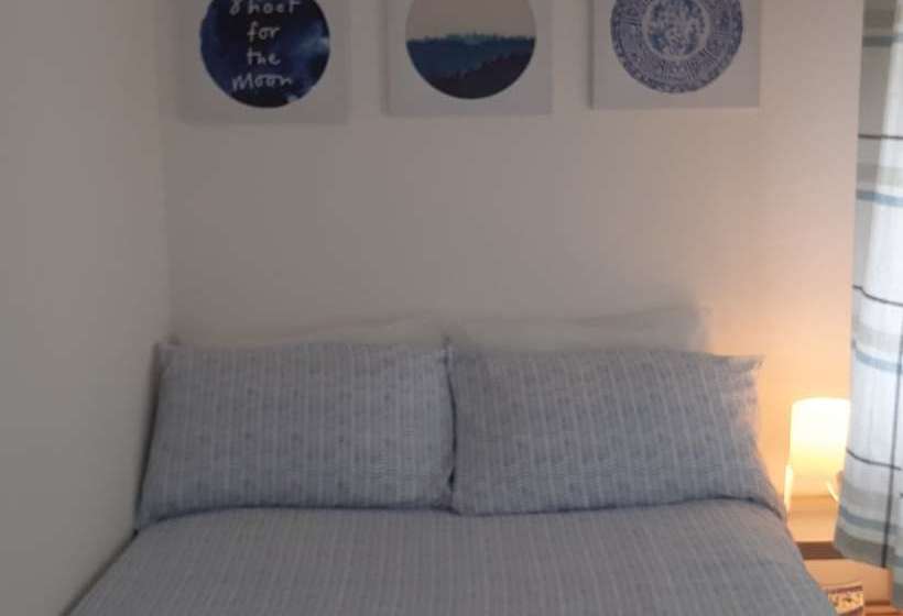 إقامة Comfort Cork Center