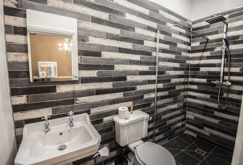 The George Wright Boutique Hotel, Bar & Restaurant