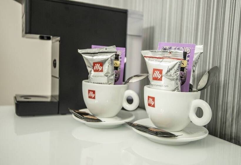 The George Wright Boutique Hotel, Bar & Restaurant