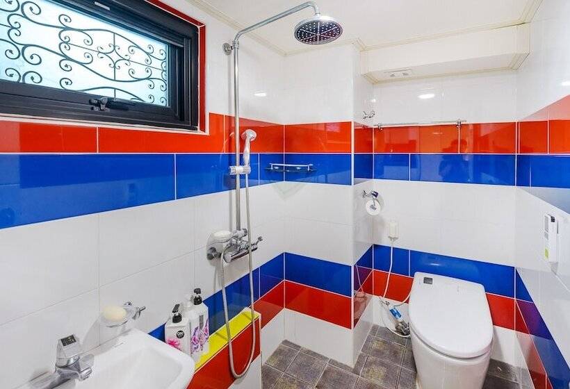 Tongyeong Honey Spa Pension