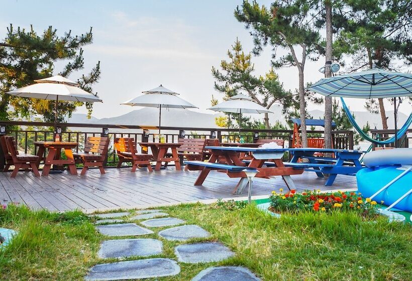 Tongyeong Honey Spa Pension