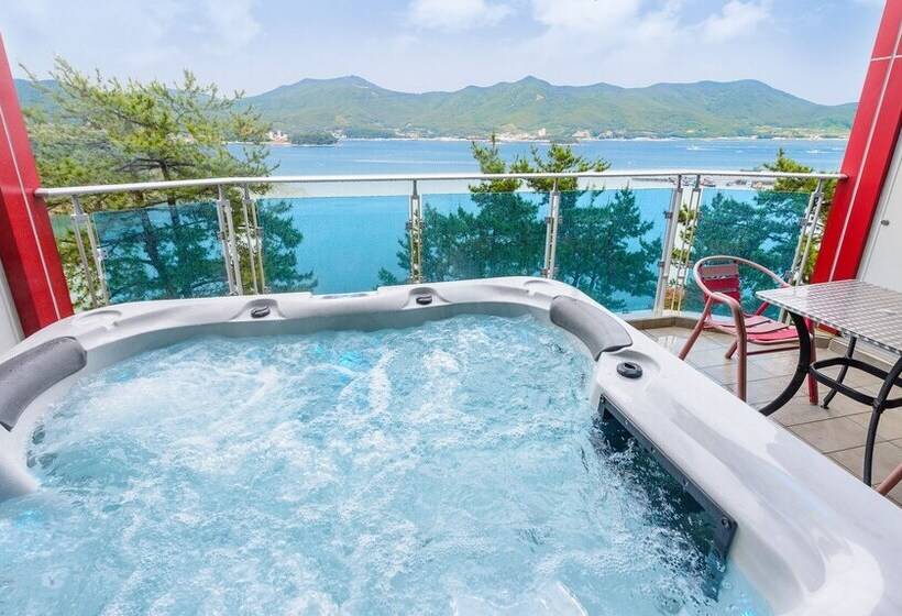 Tongyeong Honey Spa Pension