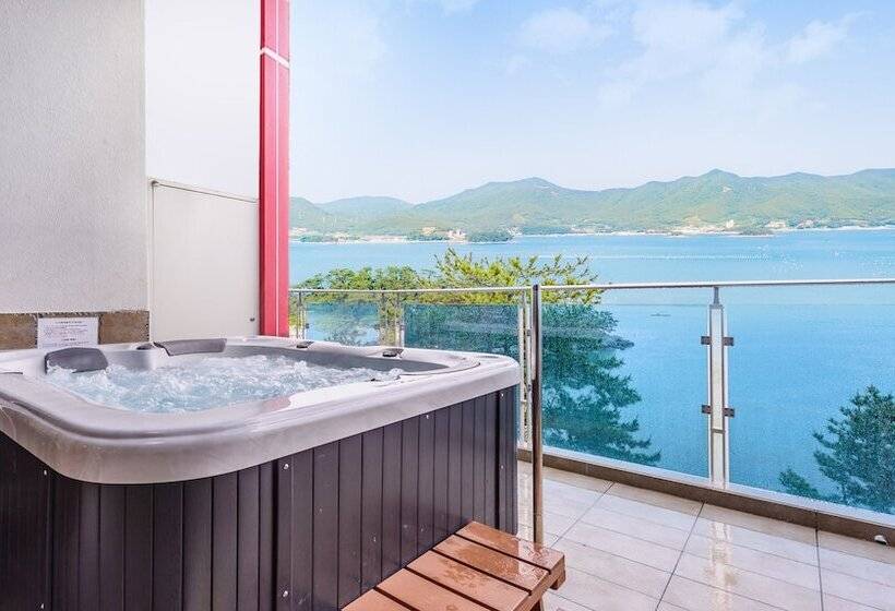 Tongyeong Honey Spa Pension