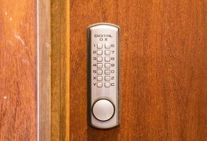 Tune Hostel（ツネホステル館山）