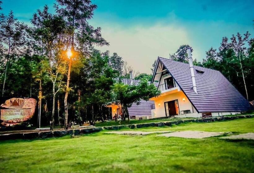 Queens Hotel  Yellow Lake Resorts &spa  Yercaud