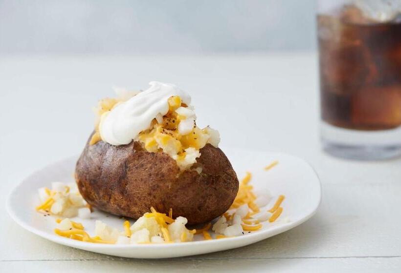 Drury Plaza Hotel Savannah Pooler