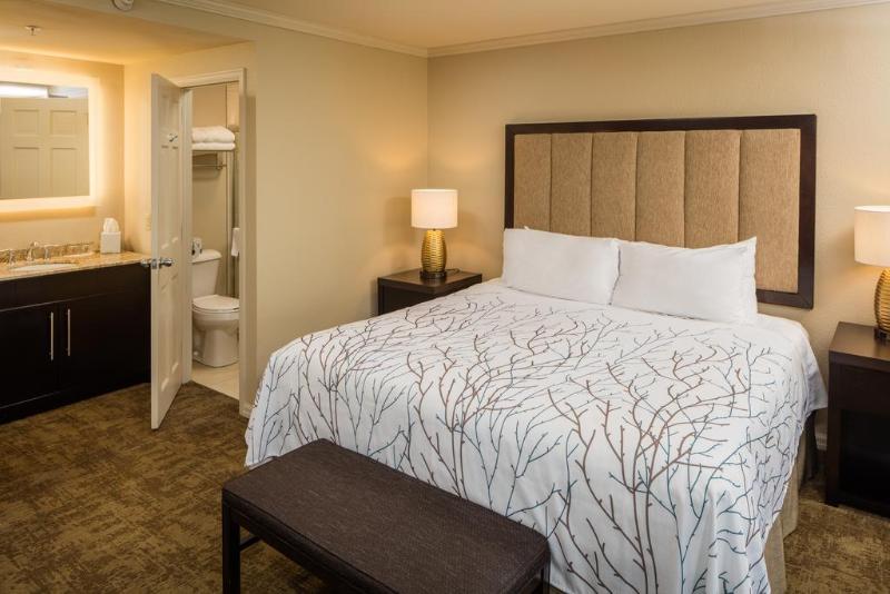 Eagle Ridge Inn & Resort