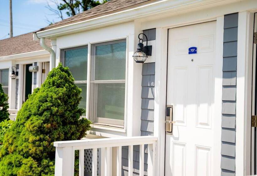 Edgewater Beach Resort