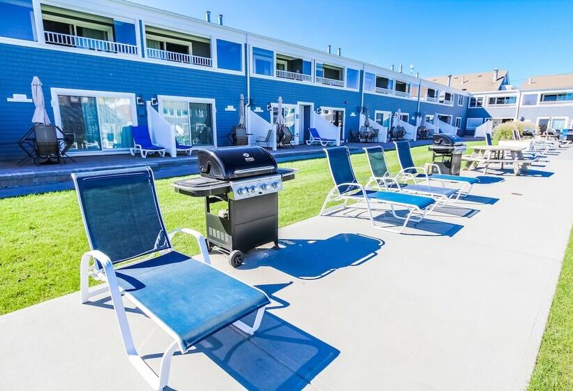 Edgewater Beach Resort