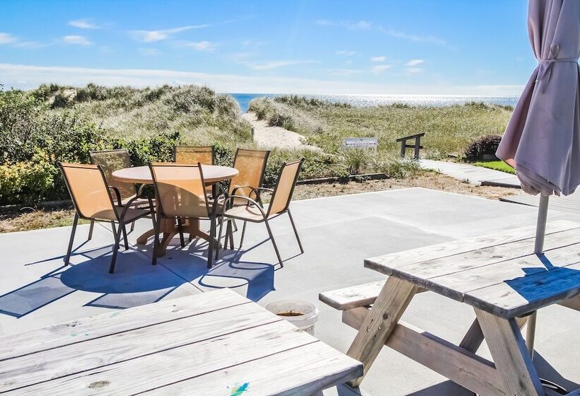 Edgewater Beach Resort