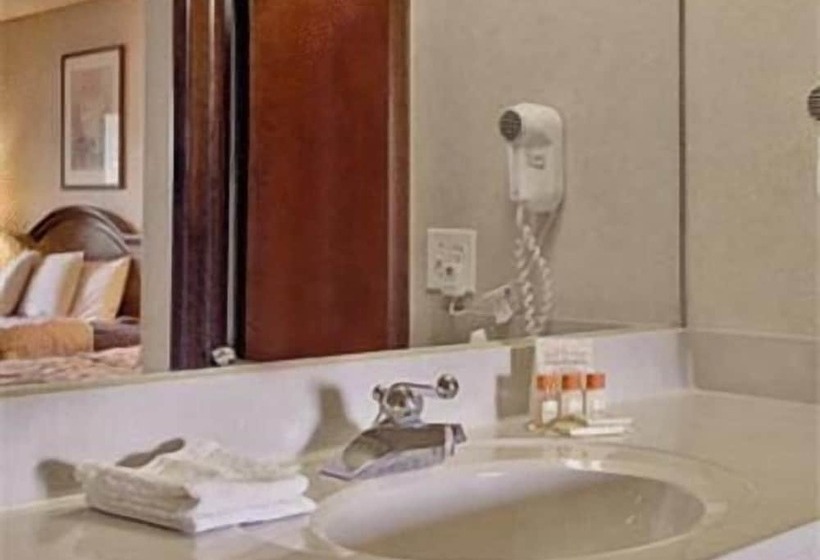 A Victory Hotel   Southfield