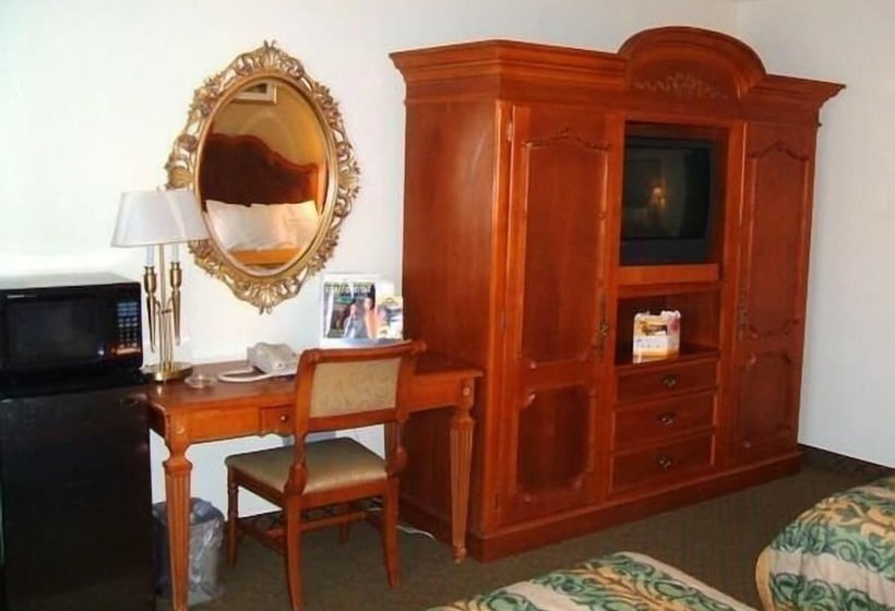 A Victory Hotel   Southfield