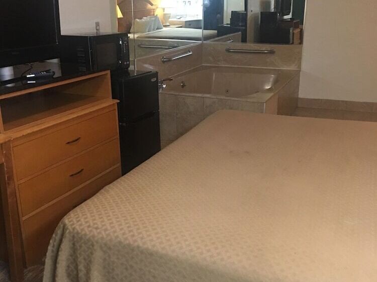 A Victory Hotel   Southfield