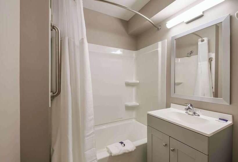 בית מלון כפרי Americas Best Value Inn Farmington