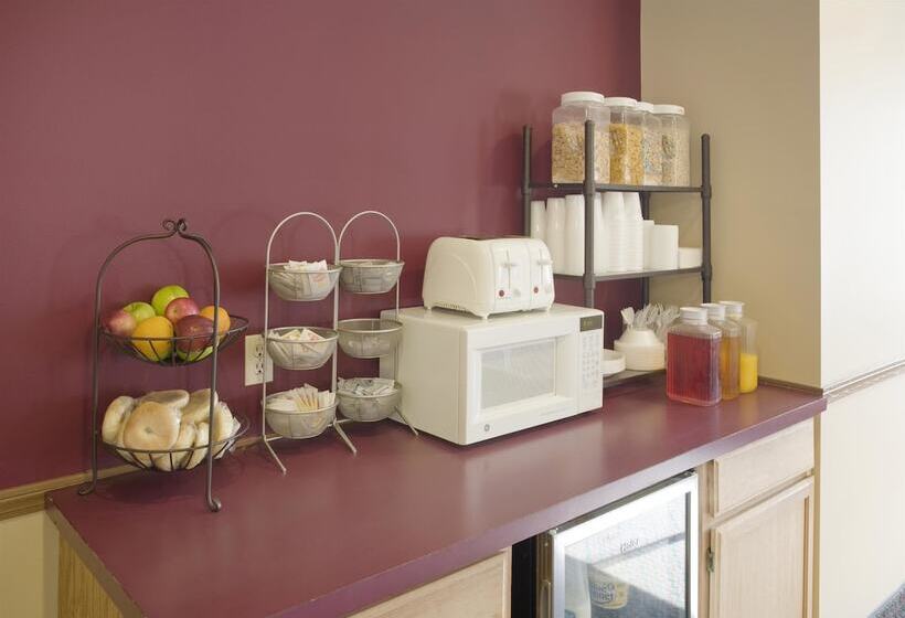 فندق Americas Best Value Inn Gaylord