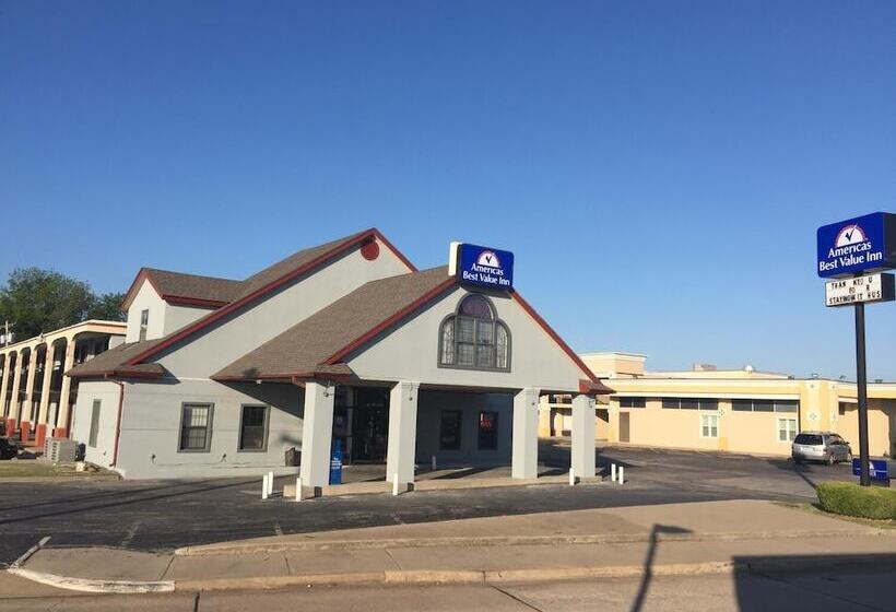 בית מלון כפרי Budget Inn Norman