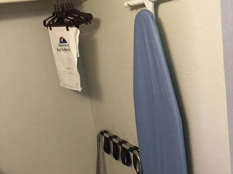 فندق Budget Inn Norman