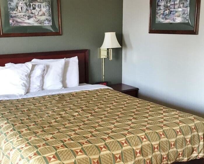 בית מלון כפרי Budget Inn Norman