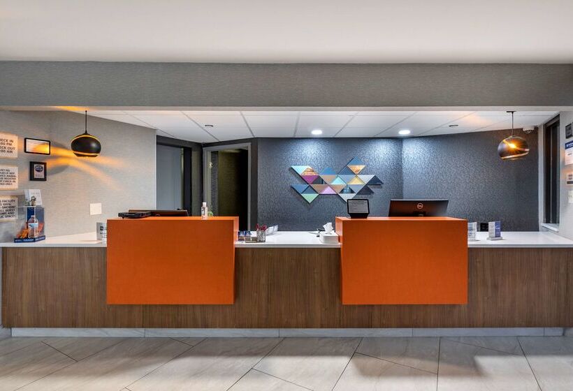 فندق Best Western Plus St. Louis Westwestport