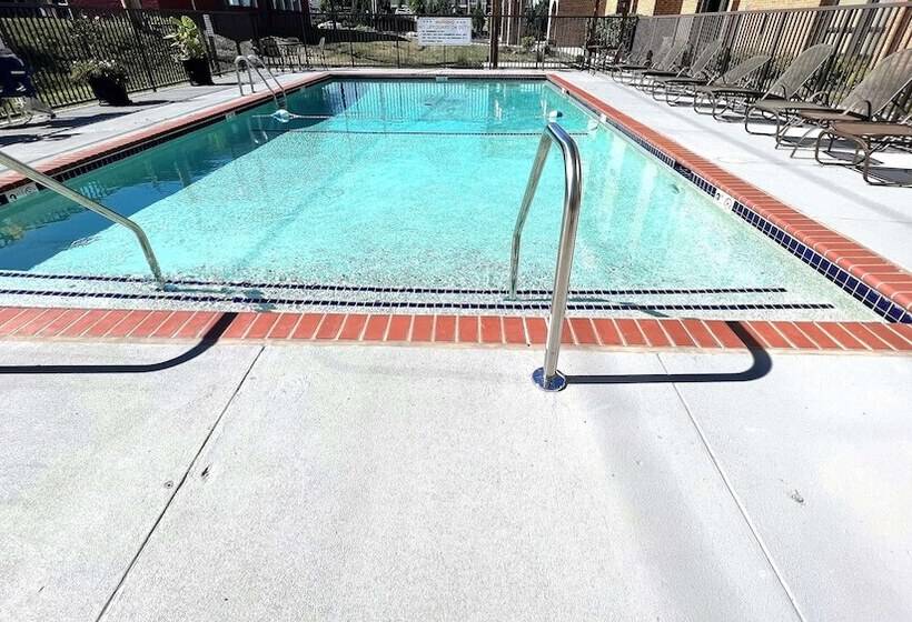 فندق Best Western Plus St. Louis Westwestport