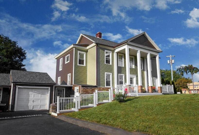 ホテル Capital Inn & Suites