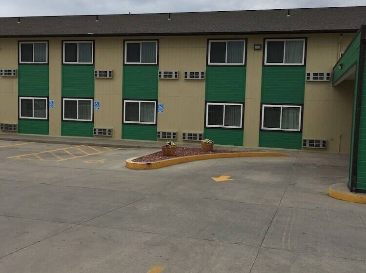 فندق Cheyenne Guest Inn