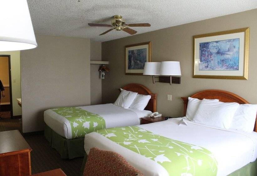 فندق Cheyenne Guest Inn