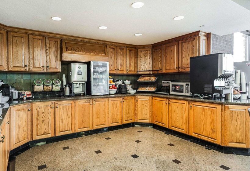 בית מלון כפרי Comfort Inn Denver East