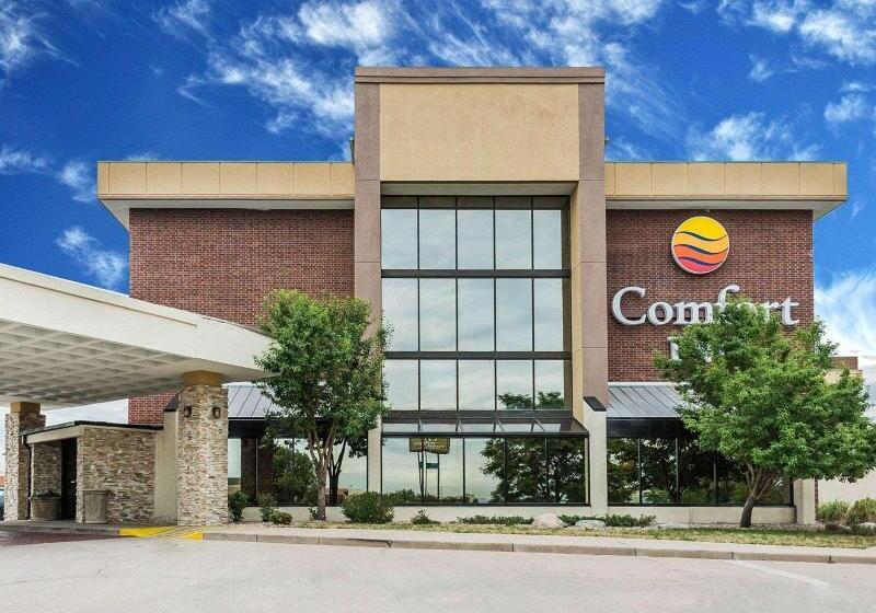 בית מלון כפרי Comfort Inn Denver East