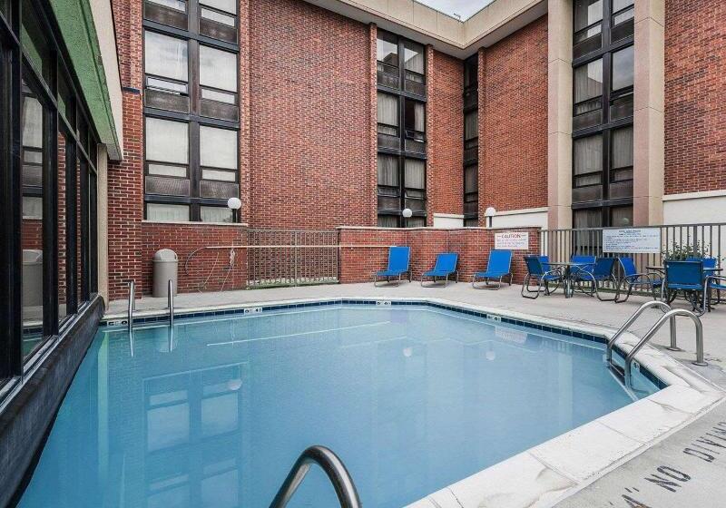 בית מלון כפרי Comfort Inn Denver East