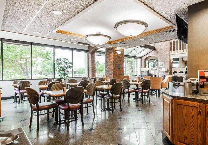 בית מלון כפרי Comfort Inn Denver East