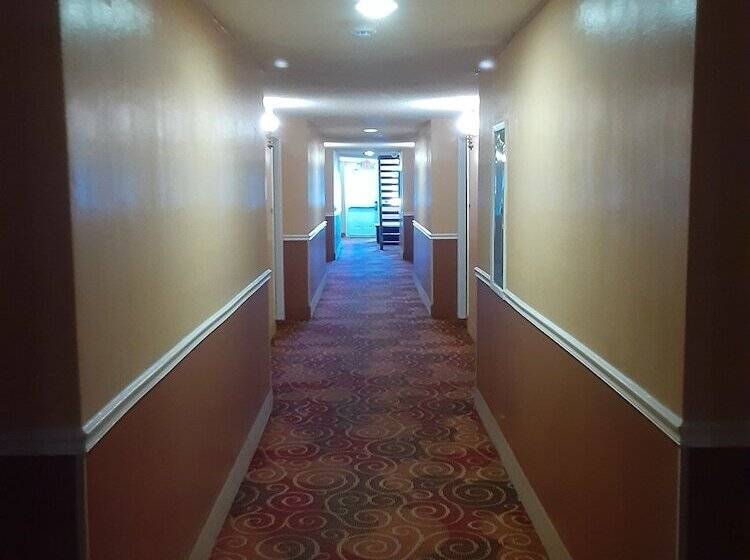 فندق Days Inn By Wyndham Pocatello University Area