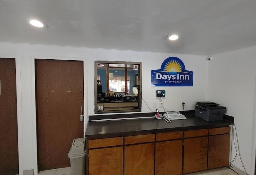 فندق Days Inn By Wyndham Pocatello University Area