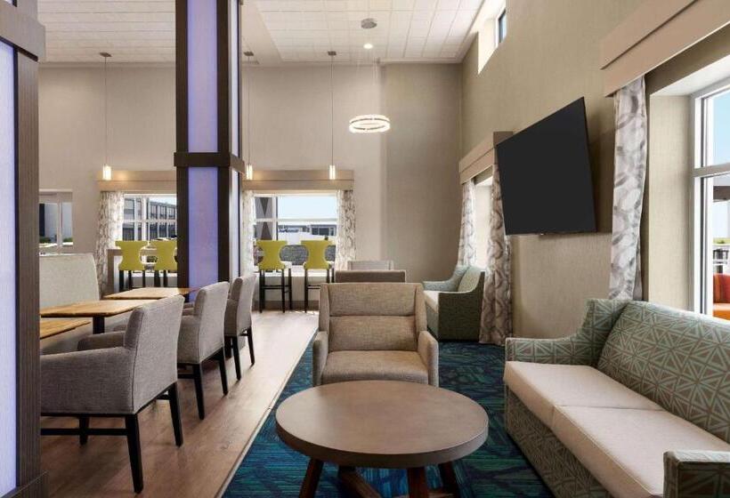 酒店 Days Inn & Suites By Wyndham Bowling Green