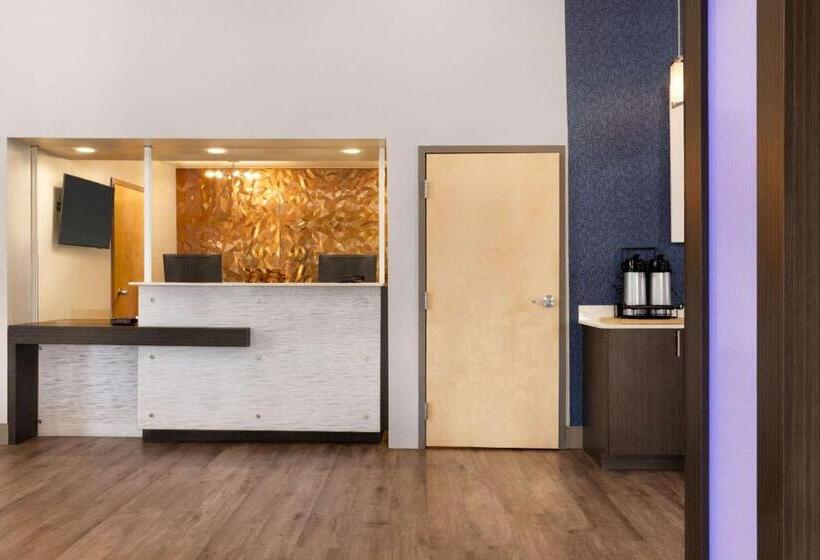 酒店 Days Inn & Suites By Wyndham Bowling Green