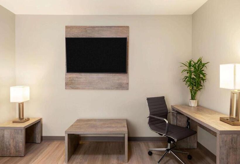 酒店 Days Inn & Suites By Wyndham Bowling Green