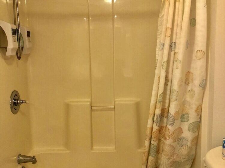 فندق Driftwood Inn