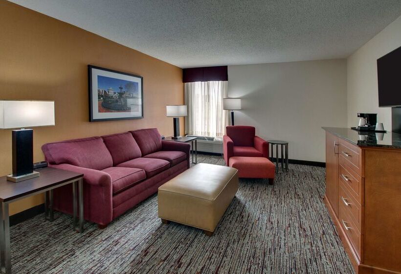 בית מלון כפרי Drury Inn & Suites Bowling Green