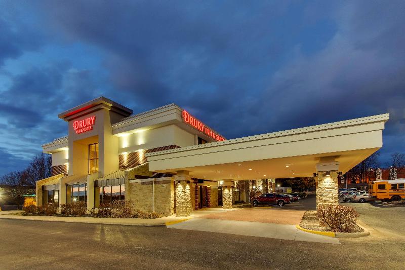 Отель Drury Inn & Suites Poplar Bluff