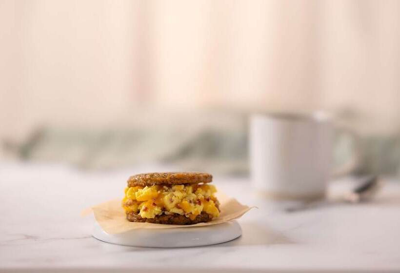 فندق Drury Inn & Suites Marion