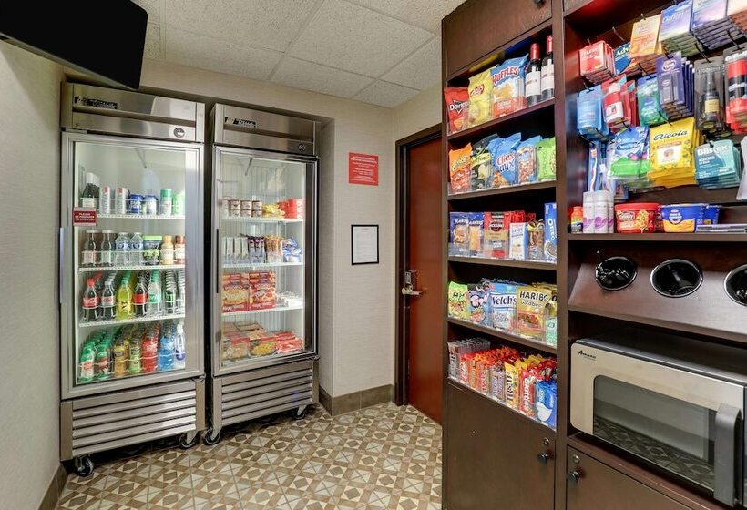 فندق Drury Inn & Suites Marion