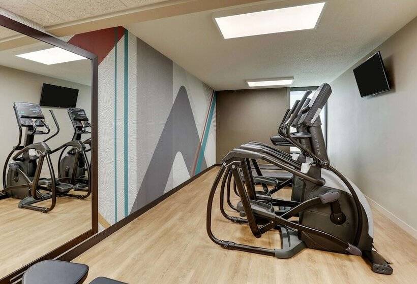 فندق Drury Inn & Suites Marion