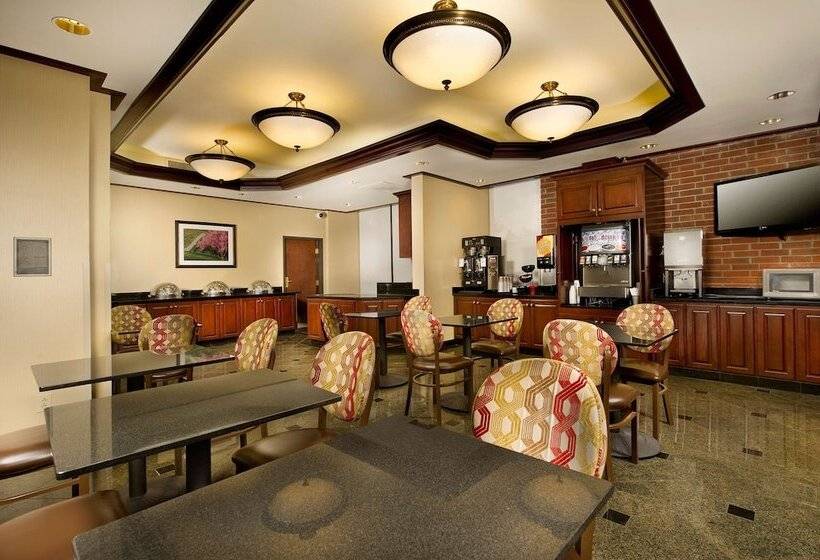 בית מלון כפרי Drury Inn Paducah