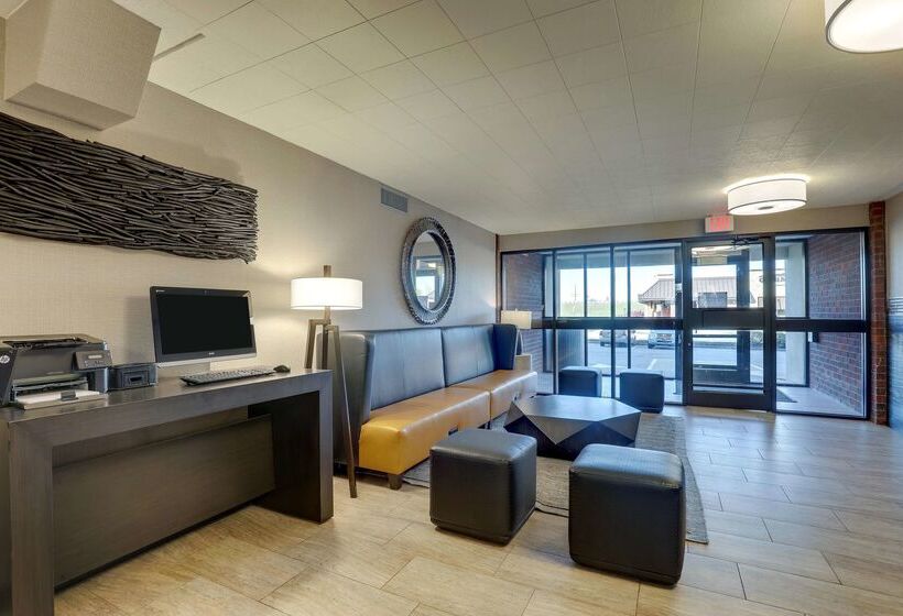 בית מלון כפרי Drury Inn Paducah