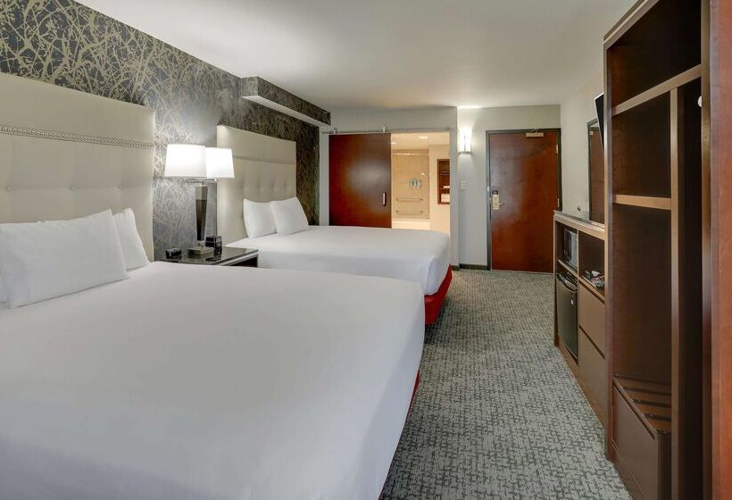 בית מלון כפרי Drury Inn Paducah