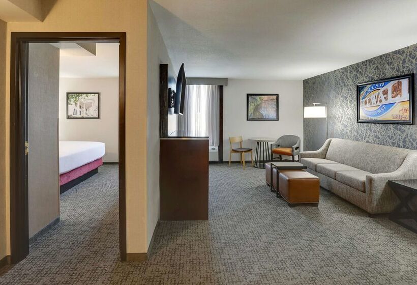 בית מלון כפרי Drury Inn Paducah