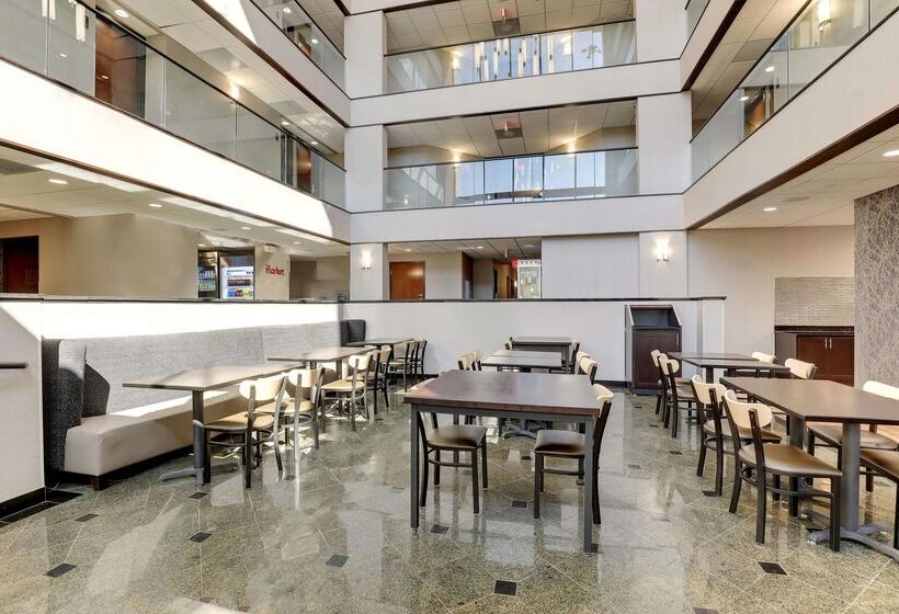 בית מלון כפרי Drury Inn Paducah