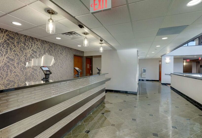 בית מלון כפרי Drury Inn Paducah