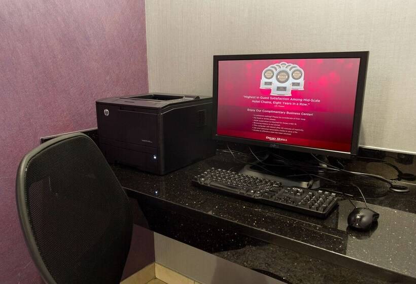 Отель Drury Inn & Suites Atlanta Airport