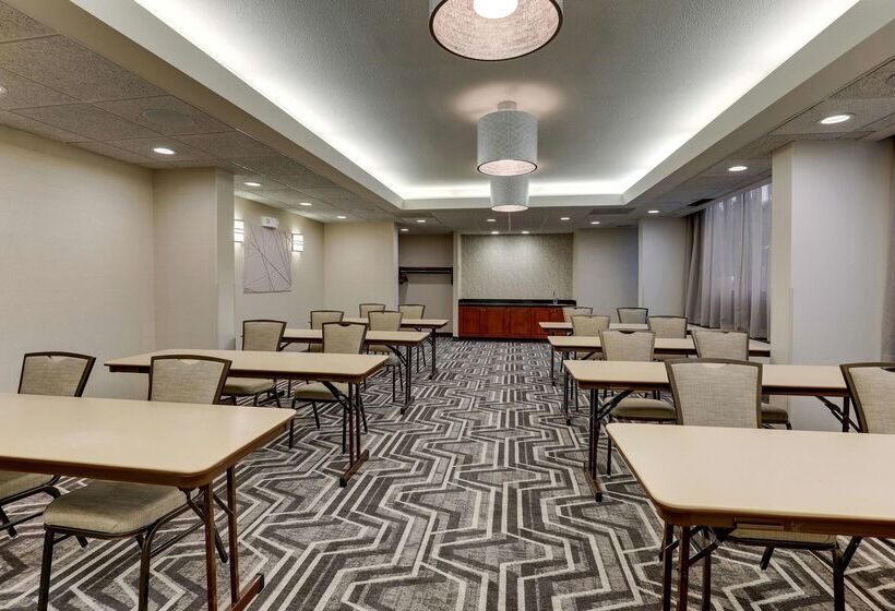 Отель Drury Inn & Suites Atlanta Marietta